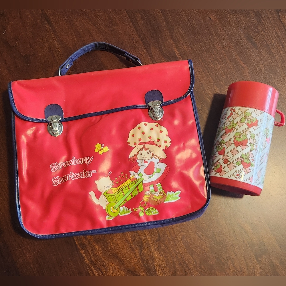 Vintage Strawberry Shortcake Book Bag and Thermos 1981